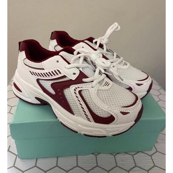 Shoes - Women sneakers